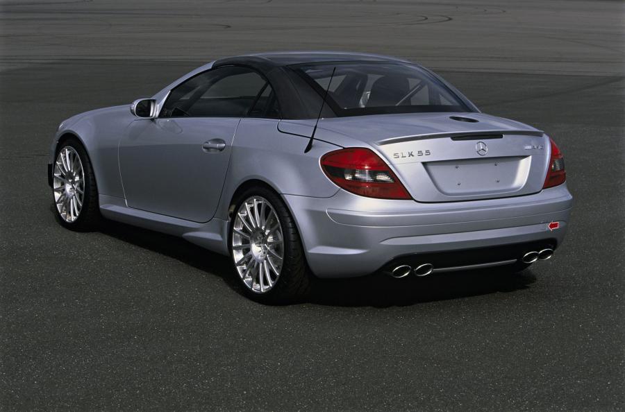  Mercedes-Benz SLK55 AMG 2005 года  (фото 19 из 96)